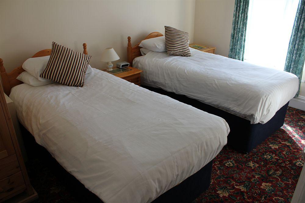 The Clee Hotel - Cleethorpes, Grimsby, Lincolnshire ภายนอก รูปภาพ