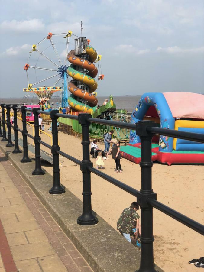The Clee Hotel - Cleethorpes, Grimsby, Lincolnshire ภายนอก รูปภาพ
