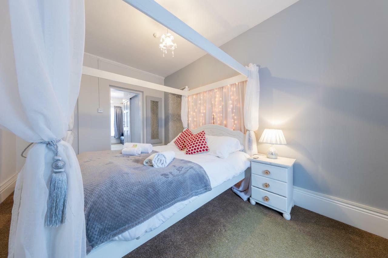 The Clee Hotel - Cleethorpes, Grimsby, Lincolnshire ภายนอก รูปภาพ
