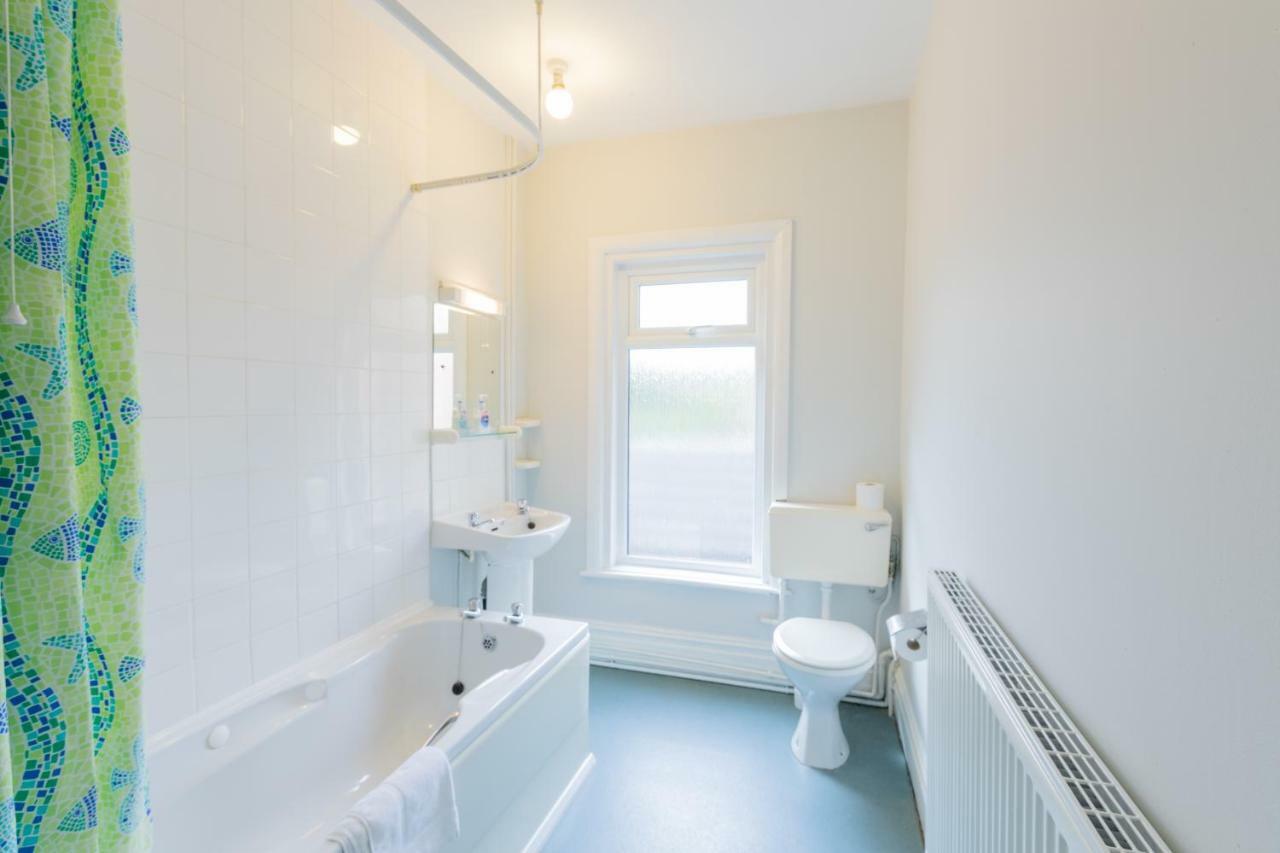 The Clee Hotel - Cleethorpes, Grimsby, Lincolnshire ภายนอก รูปภาพ